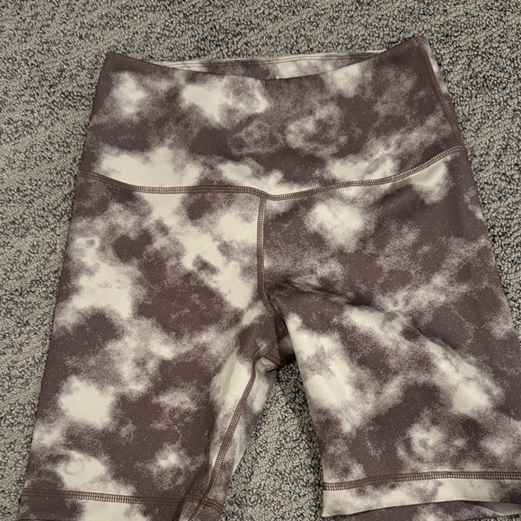 Cloudy Pattern Women's Bike Shorts - Picture 1 of 1